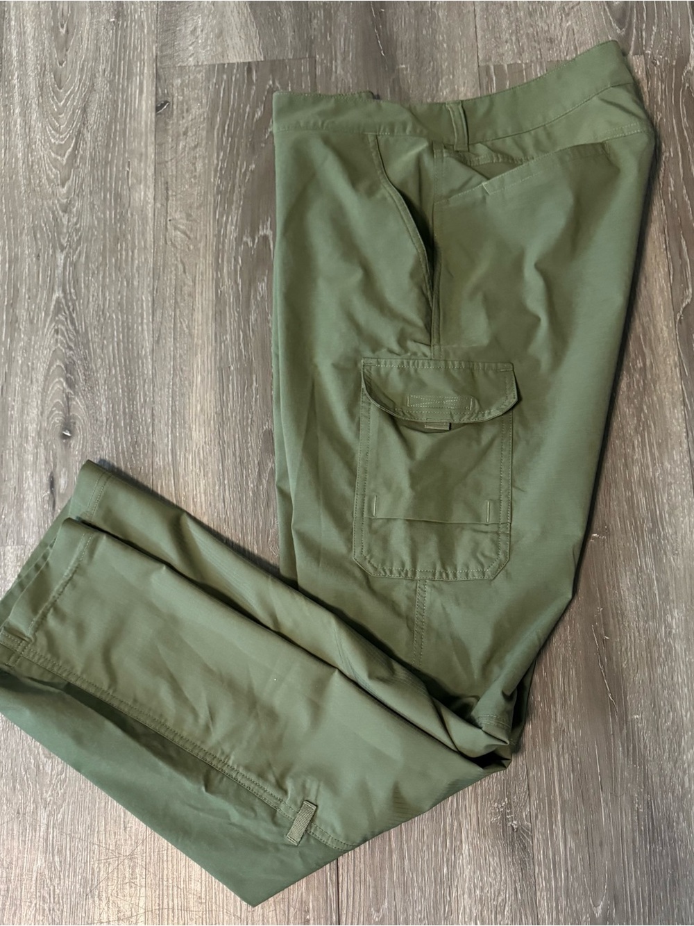 The North Face Women Olive Cargo Wide-Leg Pants - Size 8 - Picture 3 of 13
